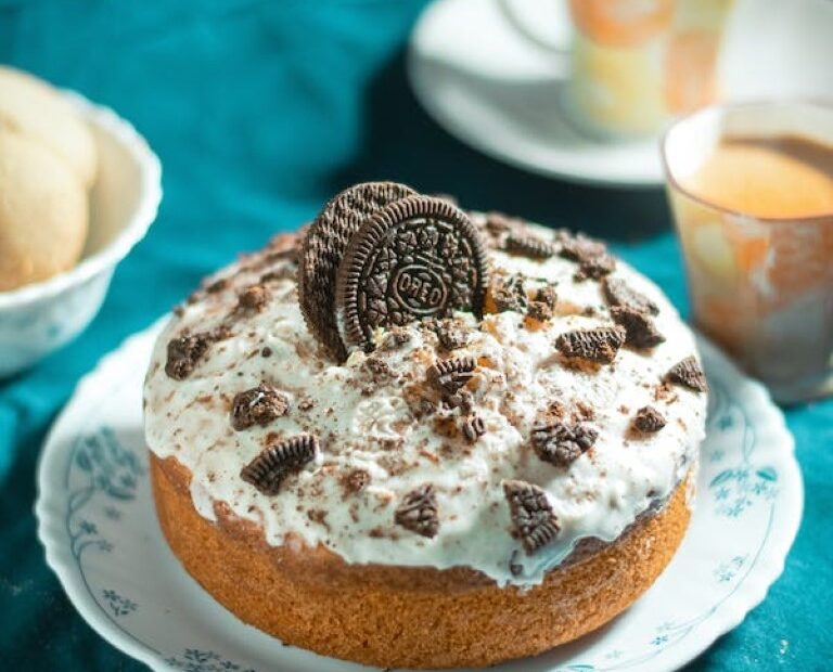 Bolo de oreo para fazer com as crianças nas férias