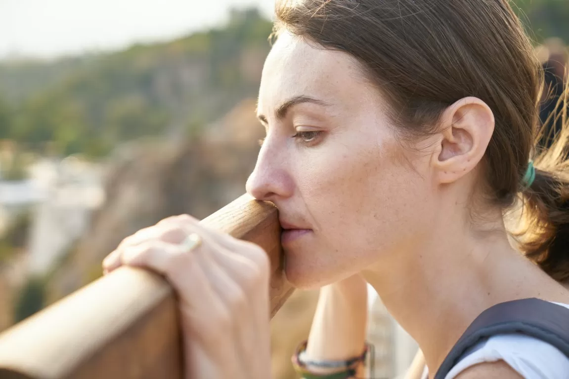 Tristeza profunda ou depressão: 7 sintomas as diferenciam. Entenda